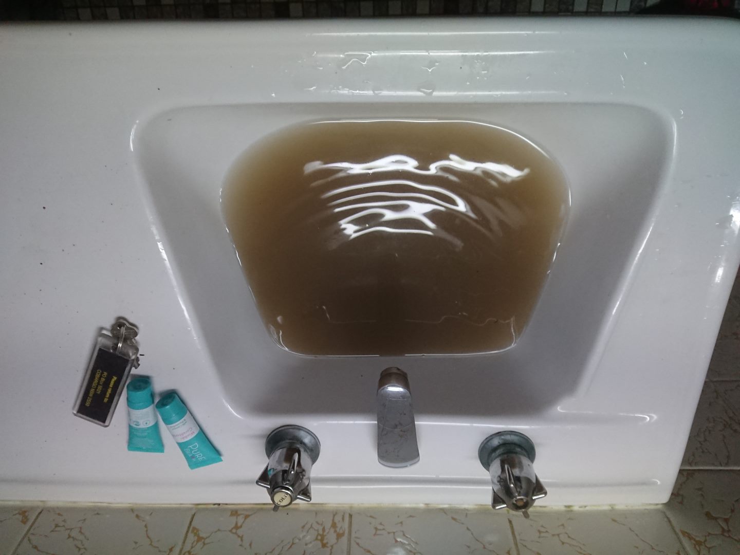 Cobargo Hotel Sink